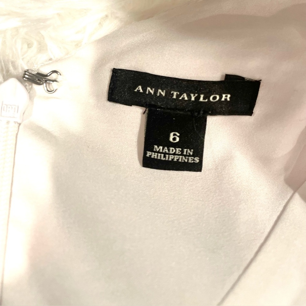 Ann Taylor pink & white seersucker summer dress - Picture 5 of 14